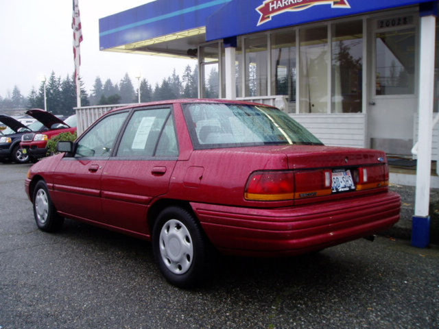 1994 Ford Escort LX