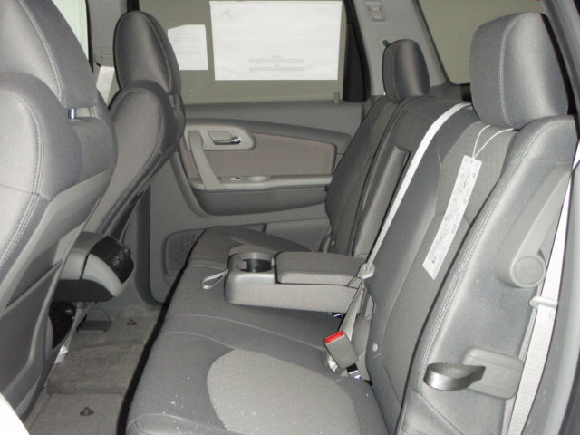2010 Chevrolet Traverse LS FWD