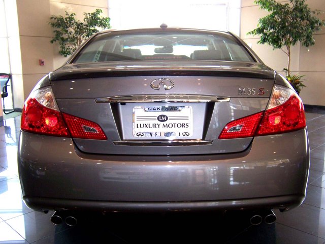 2009 INFINITI M35 S