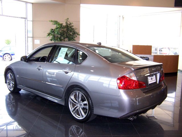 2009 INFINITI M35 S