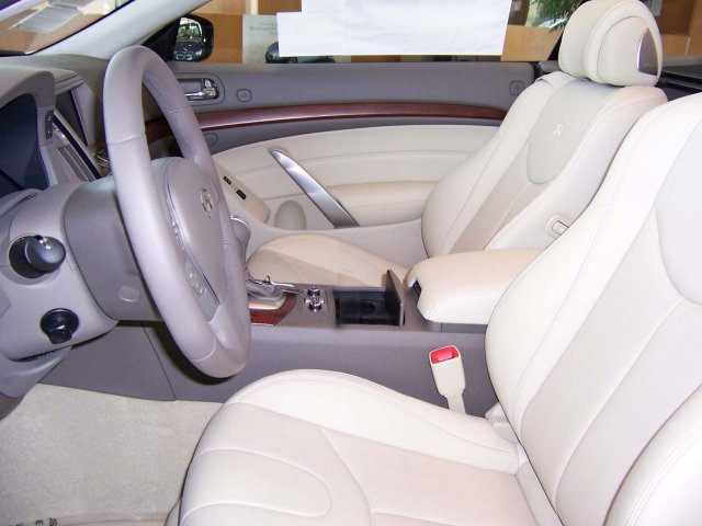 2009 INFINITI G37 Hard Top