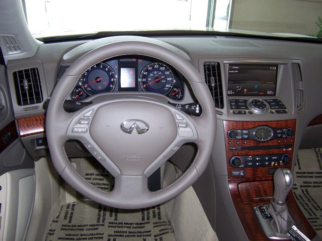 2009 INFINITI G37 Hard Top