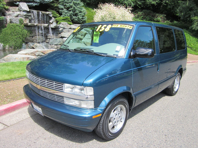 2003 Chevrolet Astro 2WD