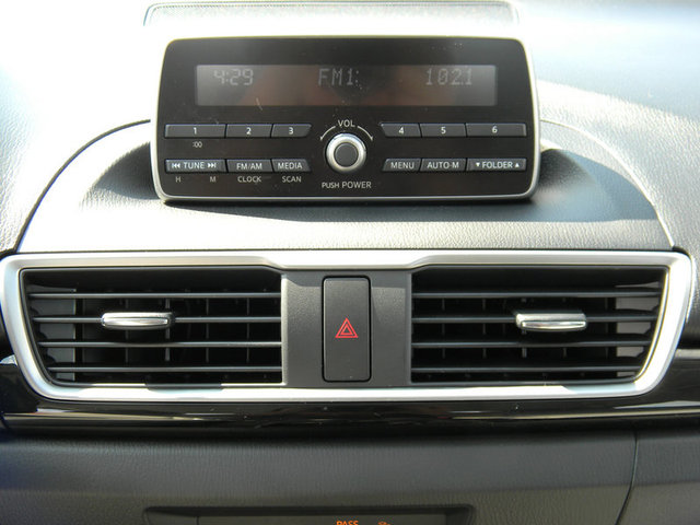 2014 Mazda Mazda3 i Sport