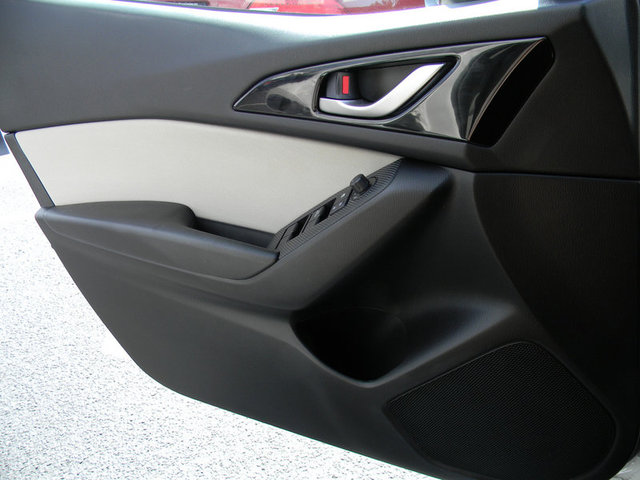 2014 Mazda Mazda3 i Sport