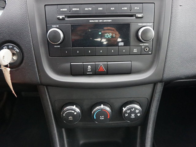 2012 Dodge Avenger SE