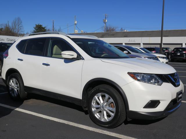 2014 Nissan Rogue SV FWD