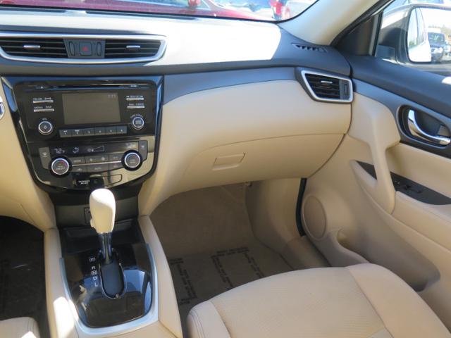 2014 Nissan Rogue SV FWD