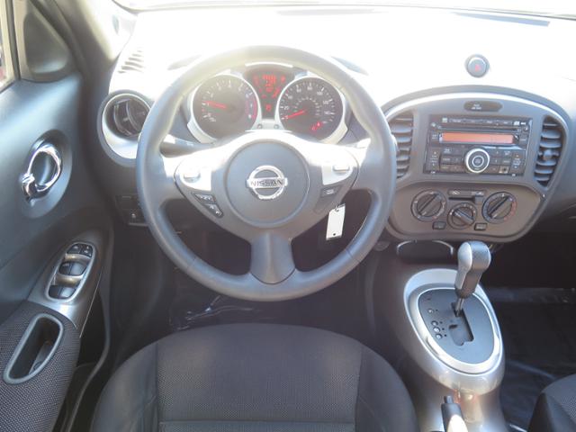 2013 Nissan Juke S FWD