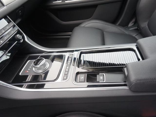2016 Jaguar XF 35t Prestige RWD
