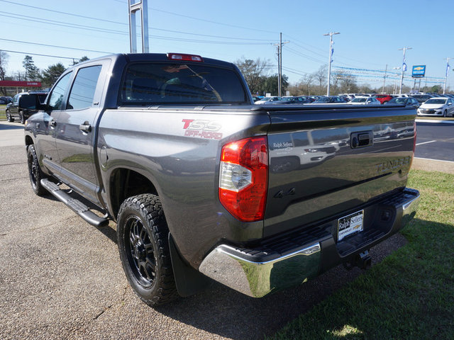 2017 Toyota Tundra SR5 4WD 5.7L V8