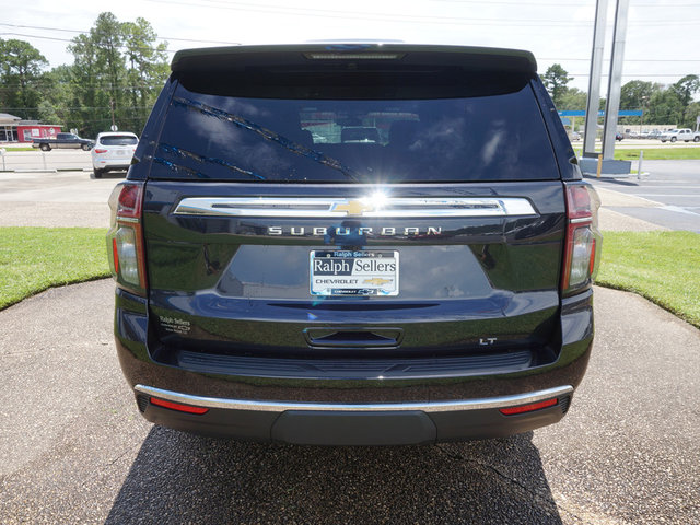 2022 Chevrolet Suburban LT 2WD