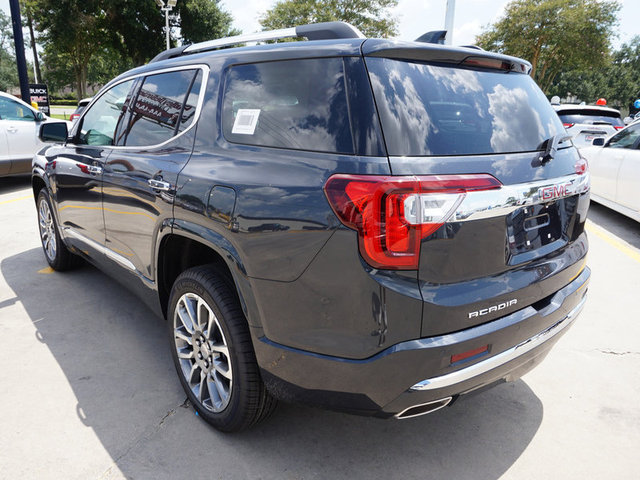 2023 GMC Acadia Denali FWD