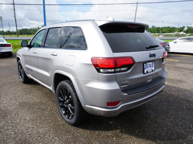 2020 Jeep Grand Cherokee Altitude 2WD