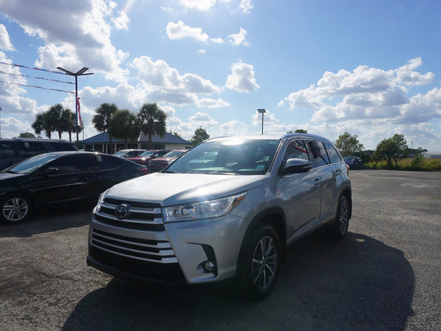 2019 Toyota Highlander SE FWD