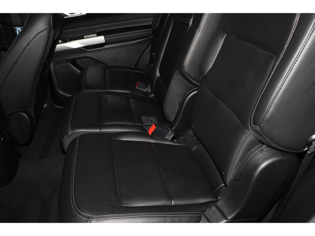 2022 Ford Explorer XLT RWD