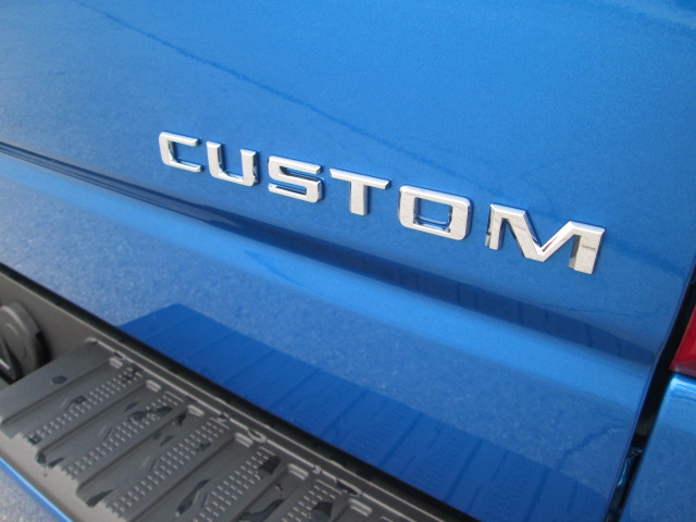 2023 Chevrolet Silverado 1500 Custom 4WD 147WB