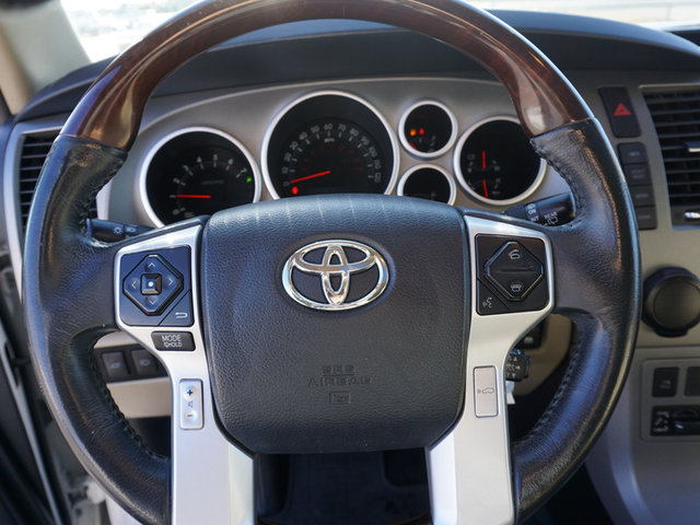 2015 Toyota Sequoia Platinum RWD