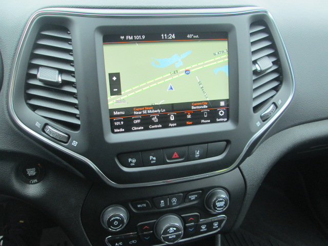 2023 Jeep Cherokee Altitude Lux 4WD