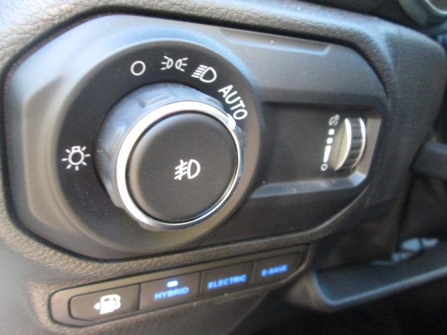 2023 Jeep Wrangler Sahara 4WD 4xe