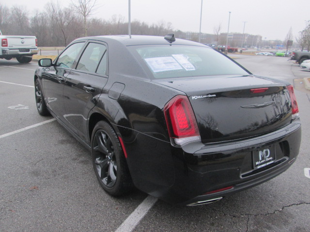 2023 Chrysler 300 Touring L RWD