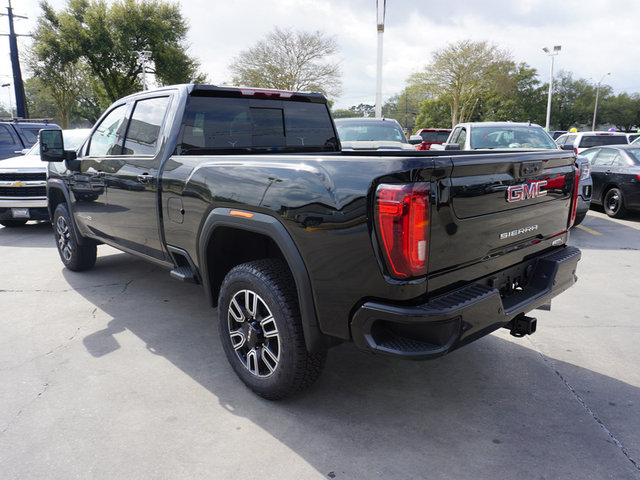 2023 GMC Sierra 2500HD AT4 4WD 159WB