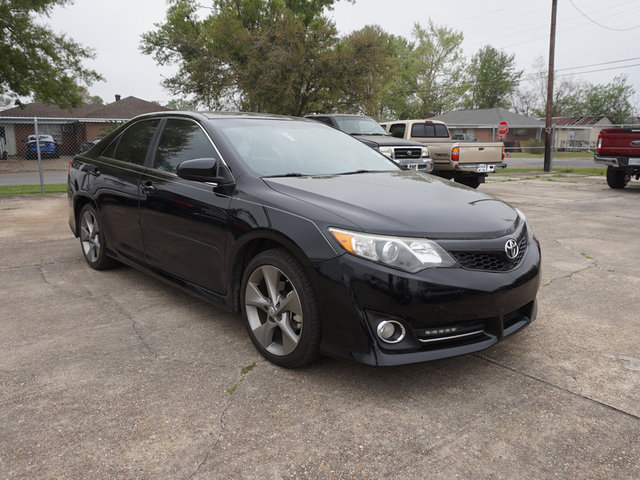 2014 Toyota Camry SE