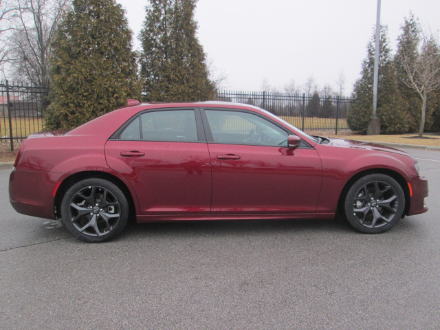 2023 Chrysler 300 Touring L RWD