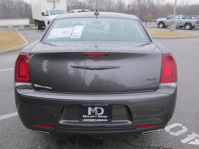 2023 Chrysler 300 Touring L RWD