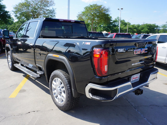 2023 GMC Sierra 2500HD SLT 4WD 159WB