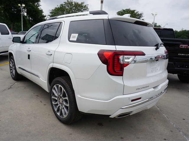 2023 GMC Acadia Denali FWD