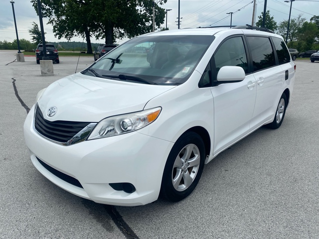 2014 Toyota Sienna 