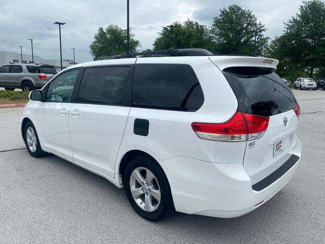 2014 Toyota Sienna 