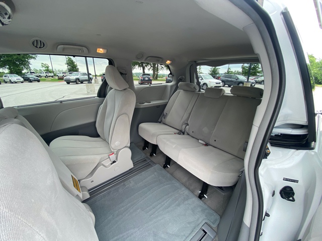 2014 Toyota Sienna 