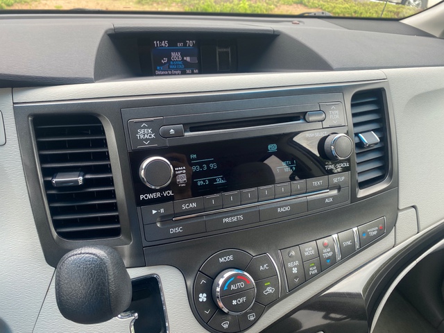 2014 Toyota Sienna 