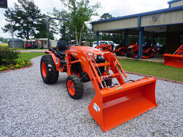 2023 Kubota LX2610SUHSD 