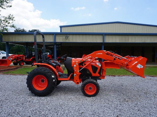 2023 Kubota LX2610SUHSD 