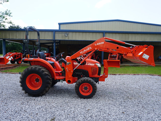 2023 Kubota L2501DT 