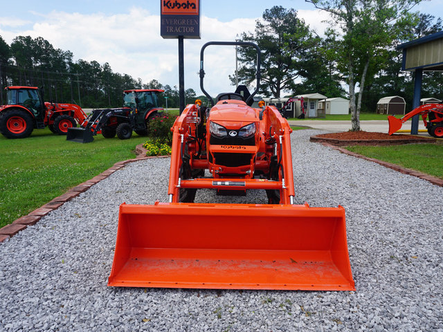 2023 Kubota L3902HST 