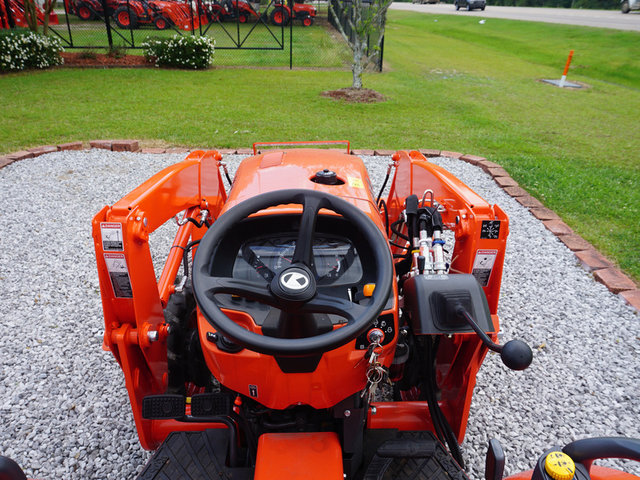 2023 Kubota L3902HST 