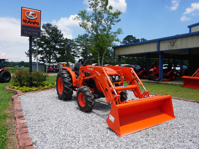 2023 Kubota MX5400DT 