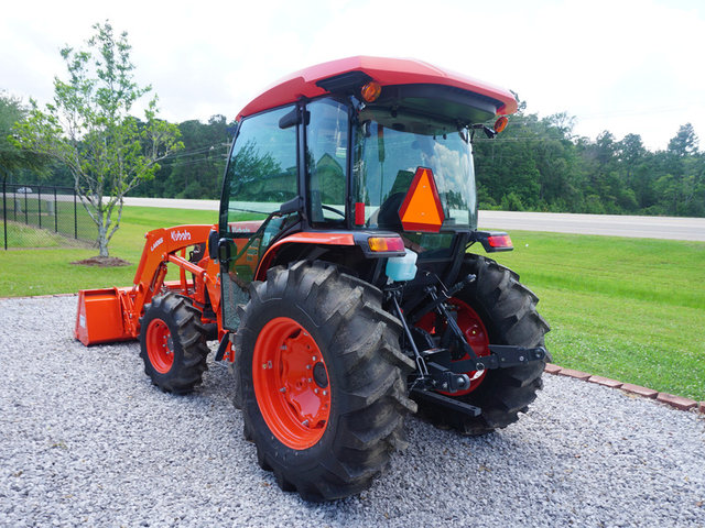 2023 Kubota MX5400HSTC 