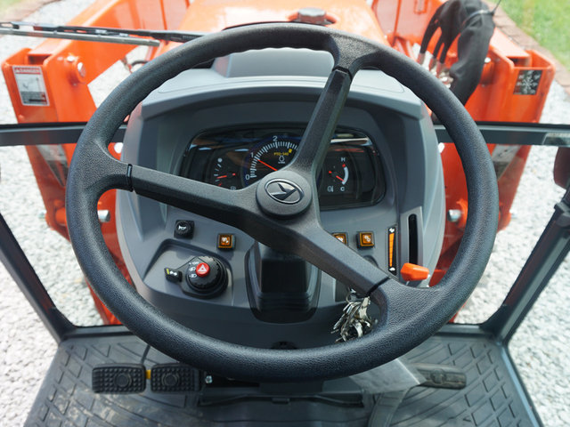 2023 Kubota MX5400HSTC 