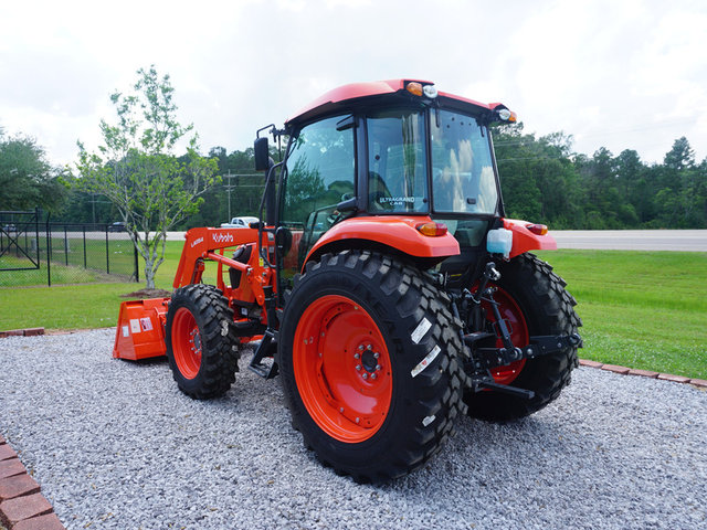 2023 Kubota M7060HDC 