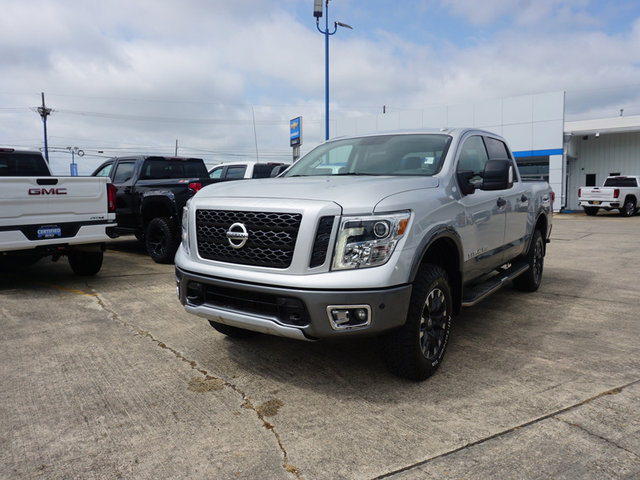 2018 Nissan Titan PRO-4X 4WD