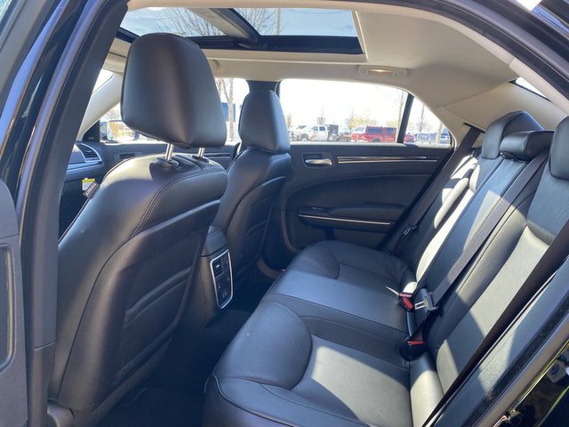2023 Chrysler 300 Touring L RWD