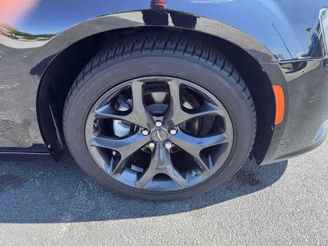 2023 Chrysler 300 Touring L RWD