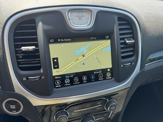 2023 Chrysler 300 Touring L RWD