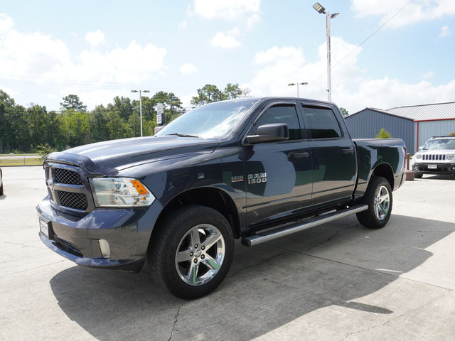 2014 Ram 1500 Express 4WD 140WB