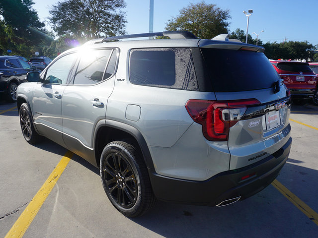 2023 GMC Acadia SLT FWD